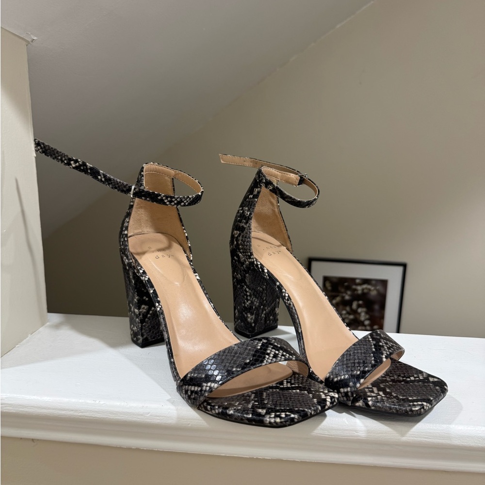 Women's Black Snakeskin Heels